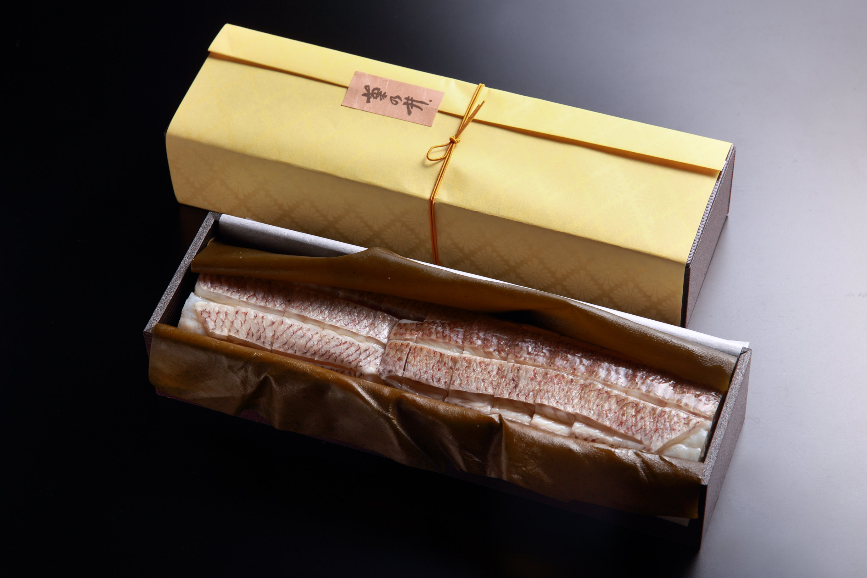 鯛一本寿司_パッケージ
